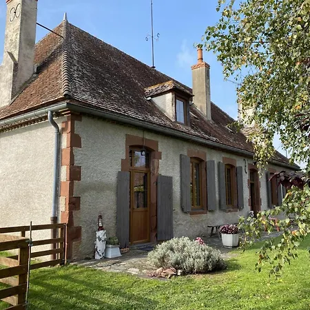 à La Ferme Avec Piscine, Animaux Admis En Sologne Bourbonnaise - Fr-1-489-368 * Mercy